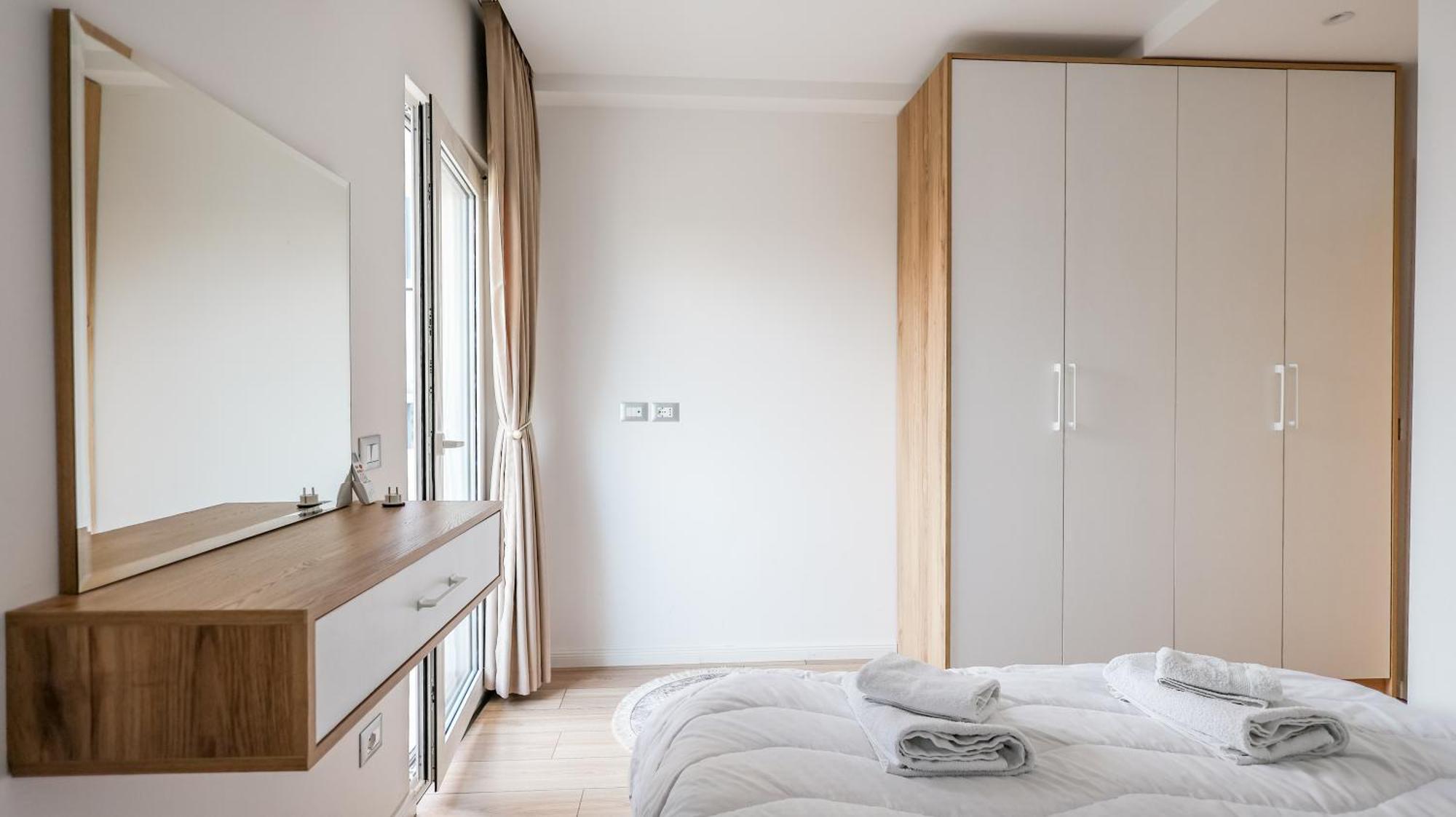 Premium Apartment In The Center ティラナ エクステリア 写真