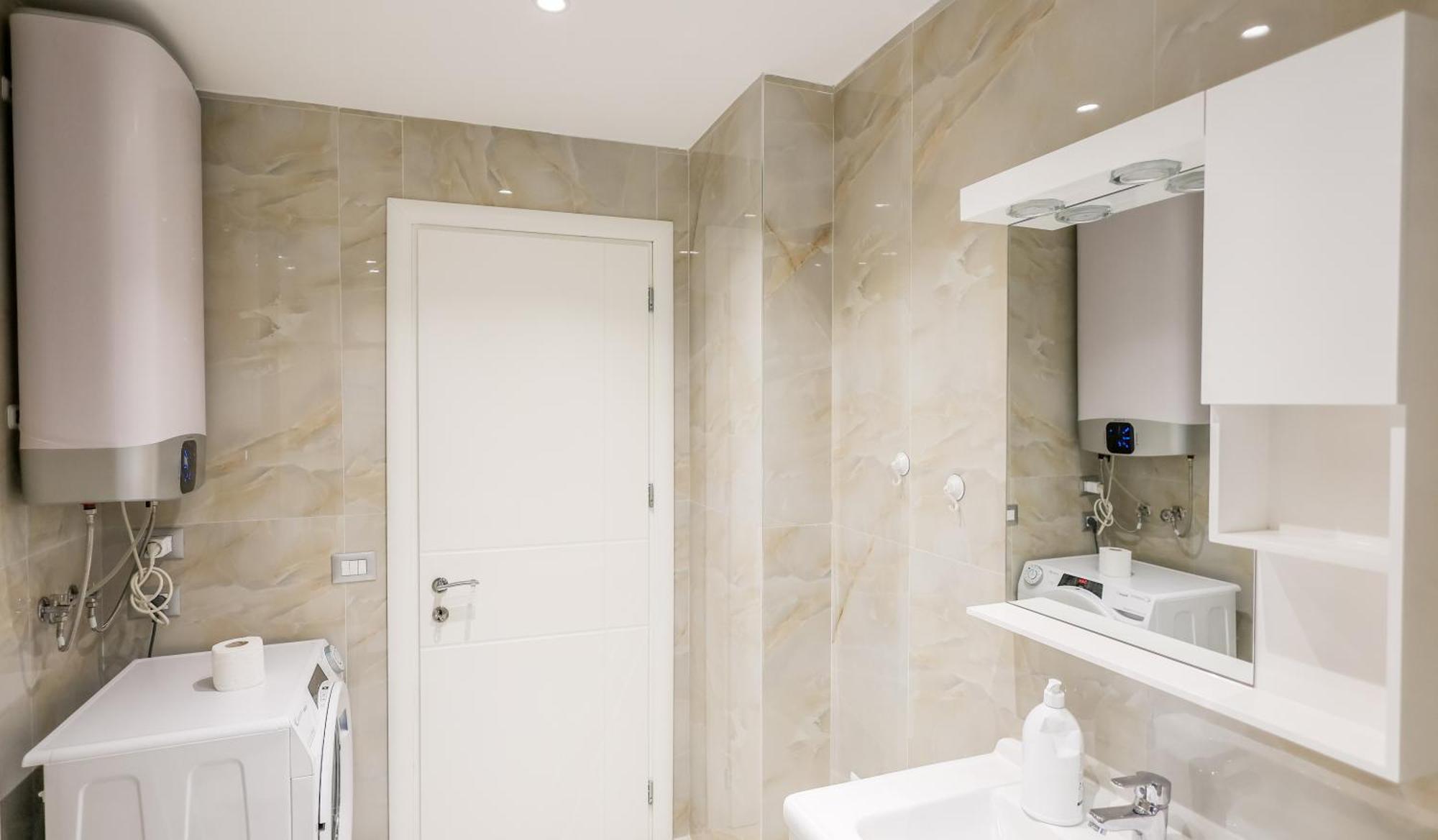 Premium Apartment In The Center ティラナ エクステリア 写真